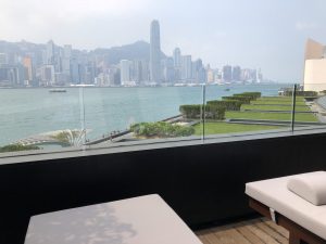 インターコンチネンタル香港のバルコニー