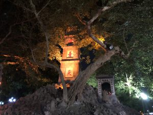 ベトナムのハノイ旅行記4日間の1〜2日目【2019年6月】ハノイのホアンキエム湖