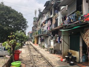 ベトナムのハノイ旅行記4日間の3〜4日目【2019年6月】の線路