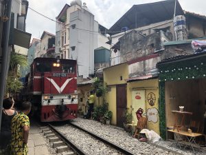 ベトナムのハノイ旅行記4日間の3〜4日目【2019年6月】の線路