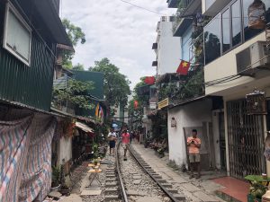 ベトナムのハノイ旅行記4日間の3〜4日目【2019年6月】の線路
