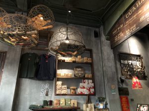 ベトナムのハノイ旅行記4日間の3〜4日目【2019年6月】の聖ヨセフ大聖堂近くのカフェ