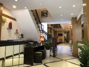 ゴールデンサンスイーツホテル（Golden Sun Suites Hotel）のロビー