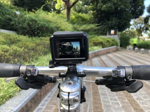 GoPro7を自転車（クロスバイク）に装着してみたところを真正面から