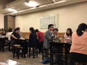 川畝園面食館の店内