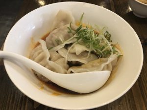 麻膳堂の麻醤水餃