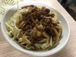 金峰魯肉飯の乾麺