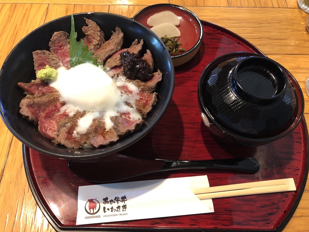 熊本旅行4日間の3日目の赤牛丼